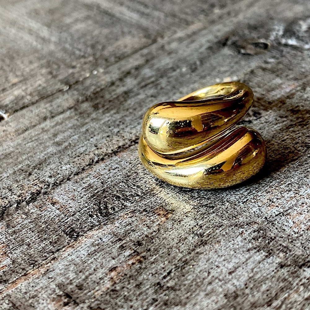 New Gold Wrap Statement Ring - image 5